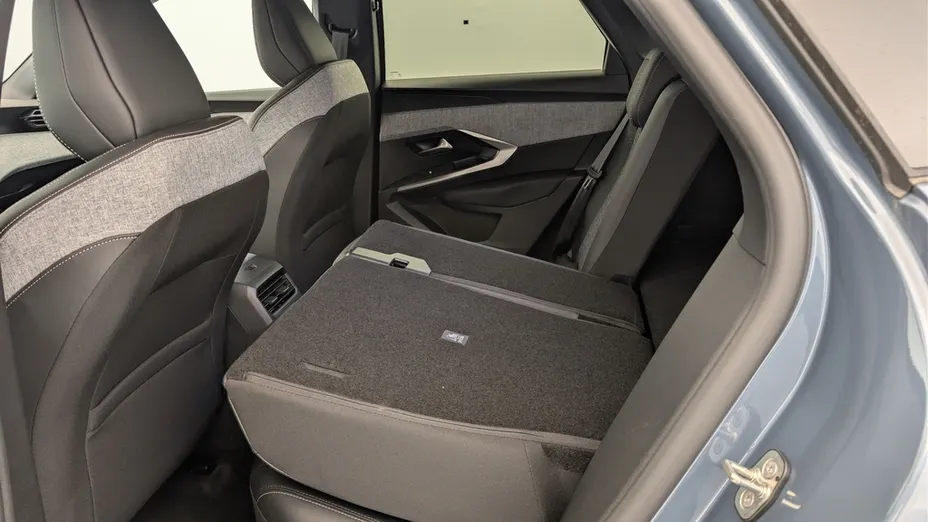 PEUGEOT 3008 -