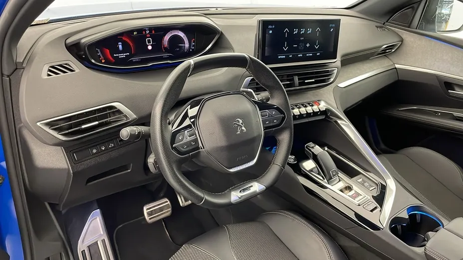 PEUGEOT 3008 -