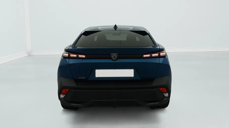 PEUGEOT 408 -