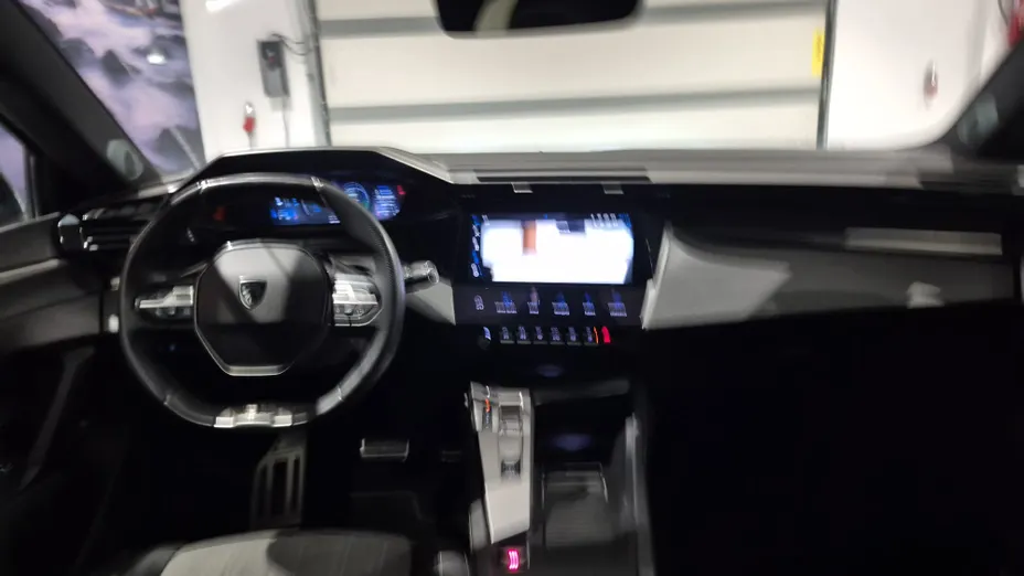 PEUGEOT 408 408 1.6 Plug-In Hybrid 225 GT EAT8