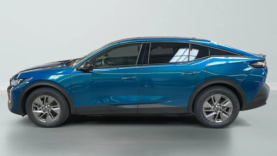 PEUGEOT 408 -