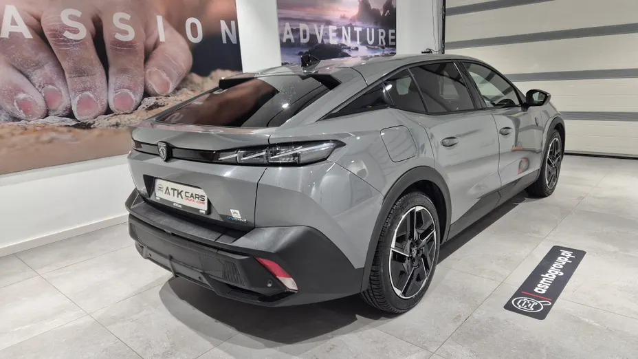 PEUGEOT 408 408 1.6 Plug-In Hybrid 225 GT EAT8