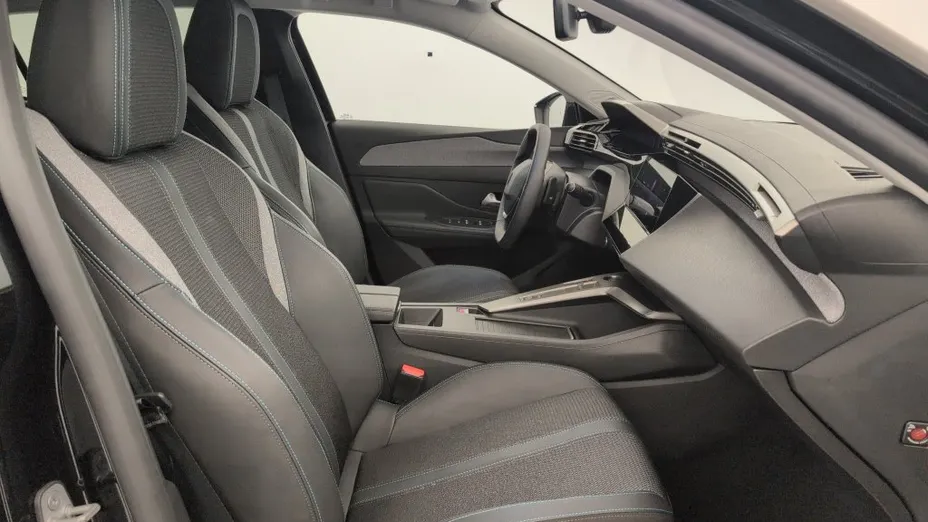 PEUGEOT 408 -