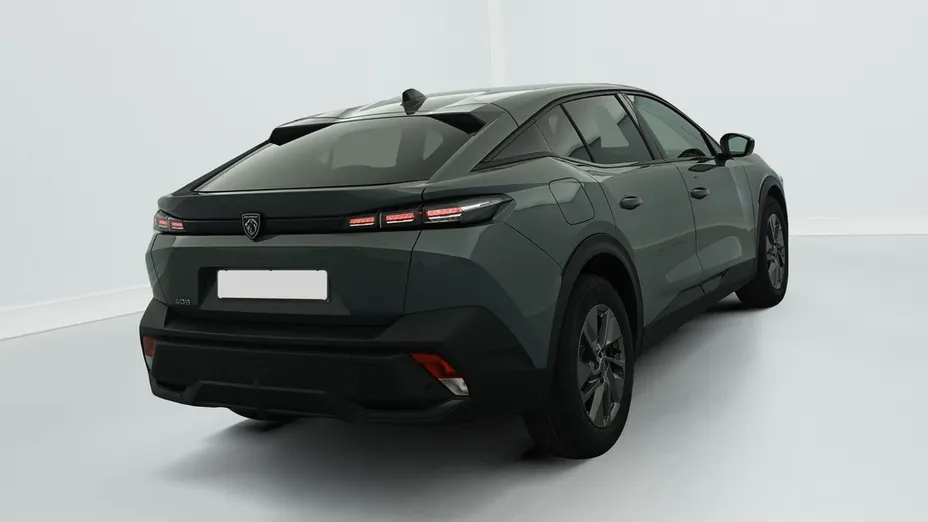 PEUGEOT 408 -