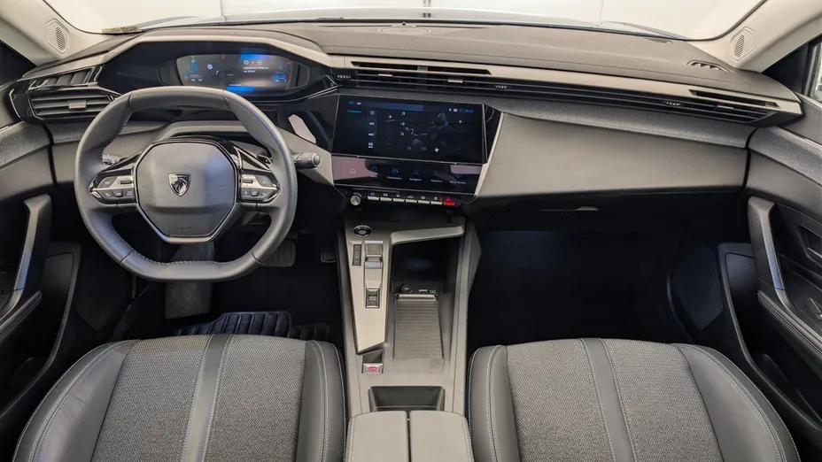 PEUGEOT 408 -