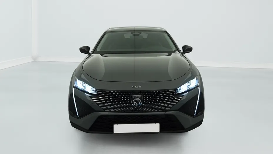 PEUGEOT 408 -