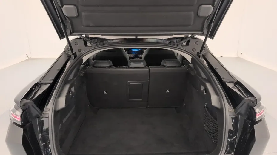PEUGEOT 408 -