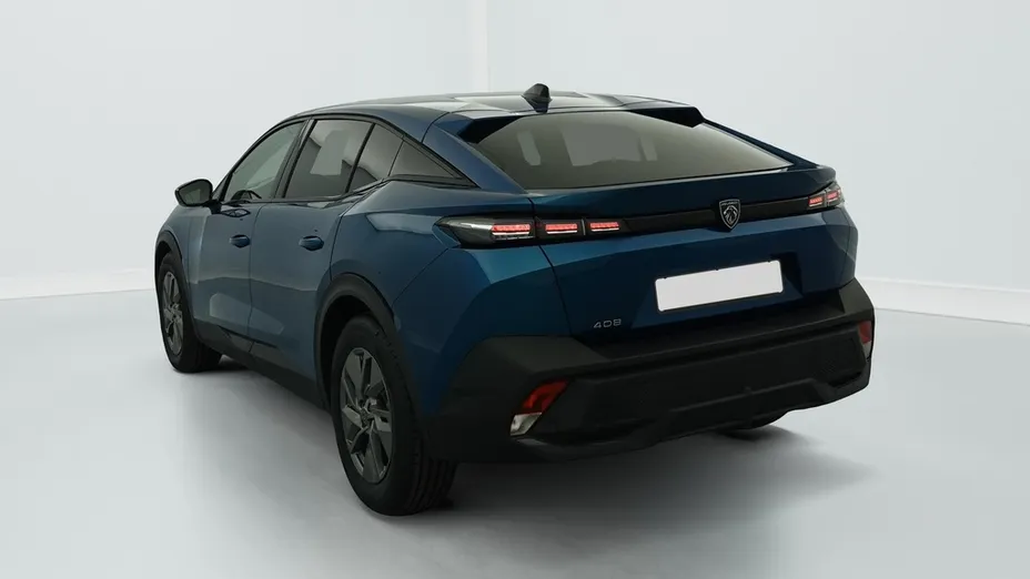 PEUGEOT 408 -