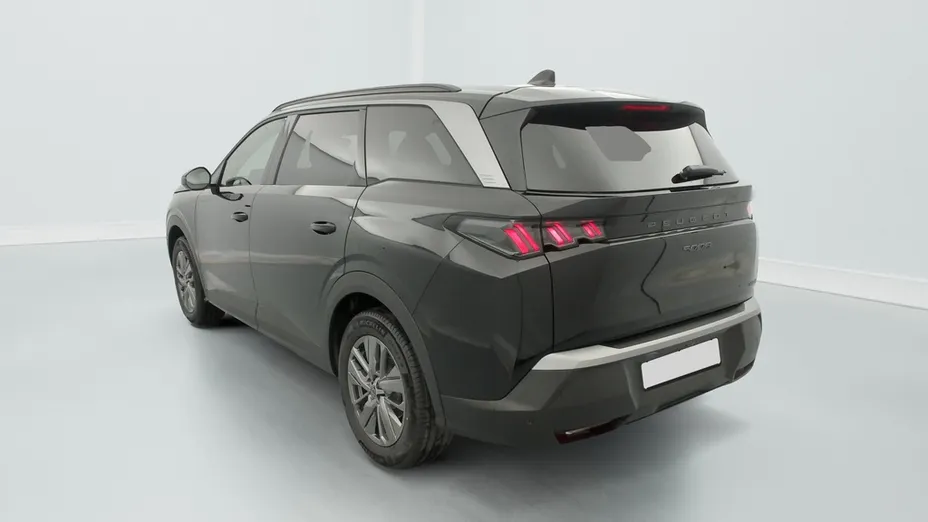 PEUGEOT 5008 -