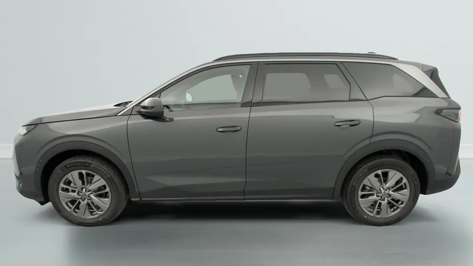PEUGEOT 5008 -