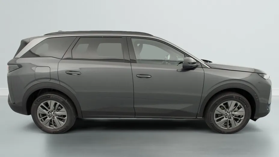 PEUGEOT 5008 -