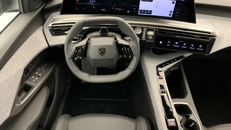 PEUGEOT 5008 -