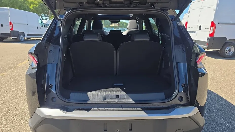 PEUGEOT 5008 -
