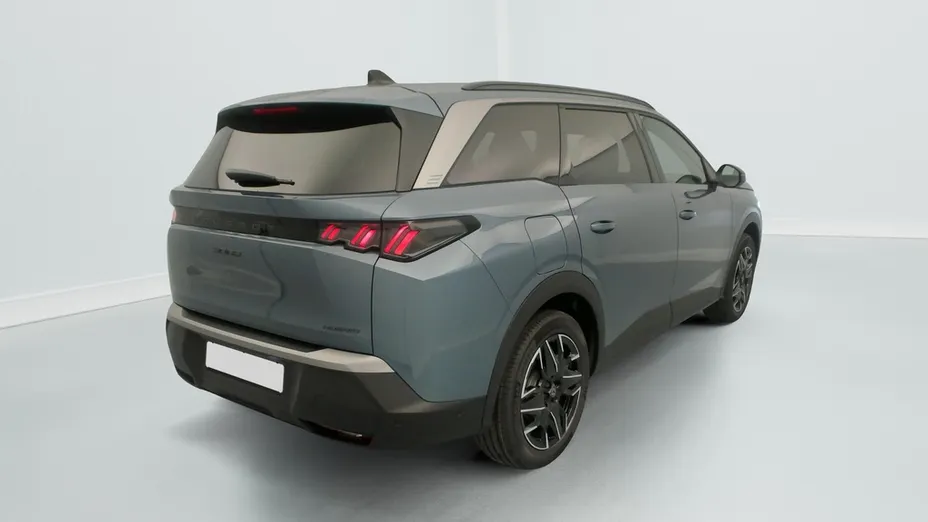 PEUGEOT 5008 -