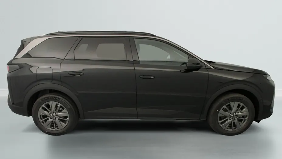 PEUGEOT 5008 -