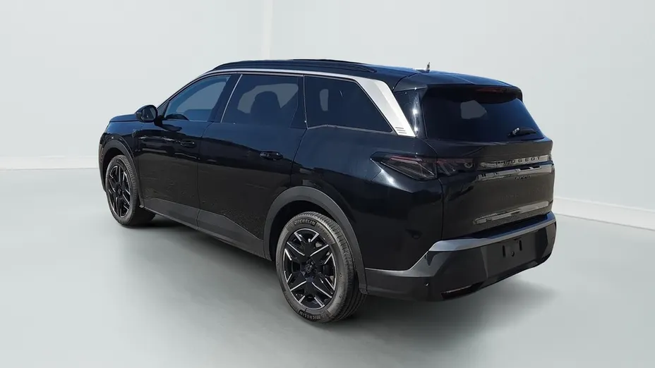 PEUGEOT 5008 -