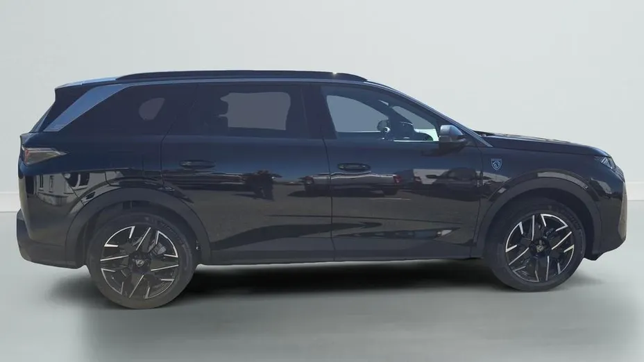PEUGEOT 5008 -