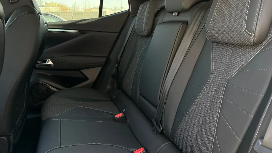 DS N°4 N°4 1.2 mHEV Pallas eDCS6