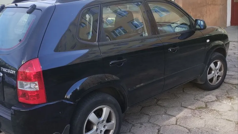 HYUNDAI Tucson -