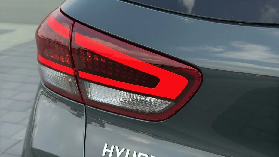 HYUNDAI i30 i30 1.0 T-GDI Smart