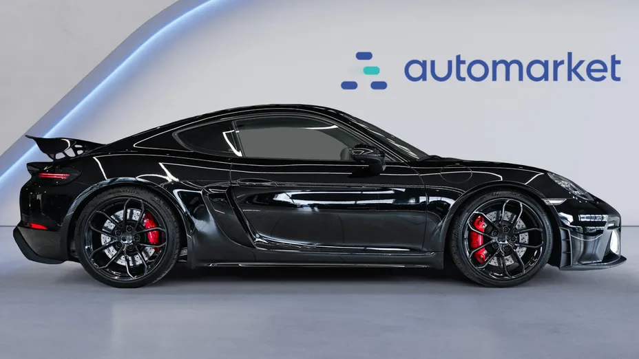 PORSCHE Cayman 718 Cayman GPF GT4 PDK