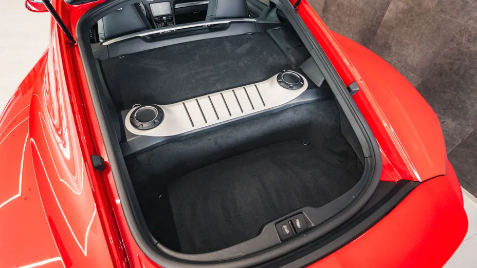 PORSCHE Cayman 718 Cayman GPF PDK