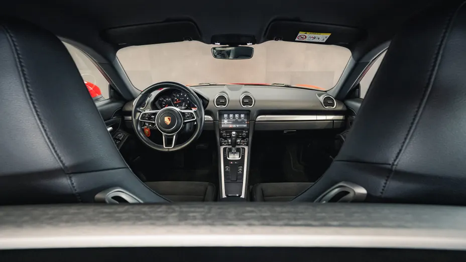 PORSCHE Cayman 718 Cayman GPF PDK