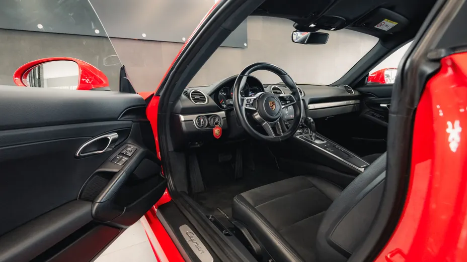 PORSCHE Cayman 718 Cayman GPF PDK