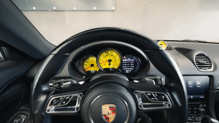 PORSCHE Cayman 718 Cayman GPF PDK