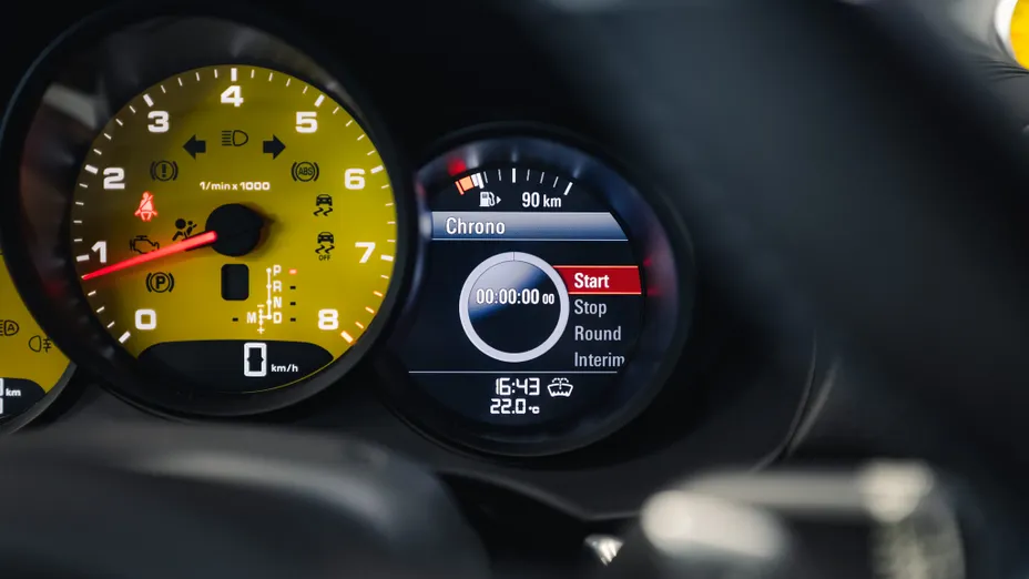 PORSCHE Cayman 718 Cayman GPF PDK