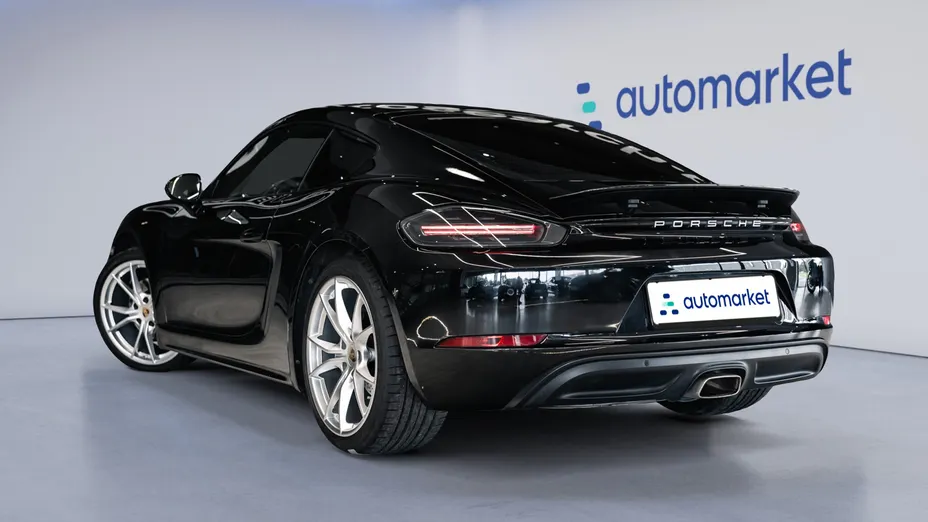 PORSCHE Cayman 718 Cayman GPF PDK