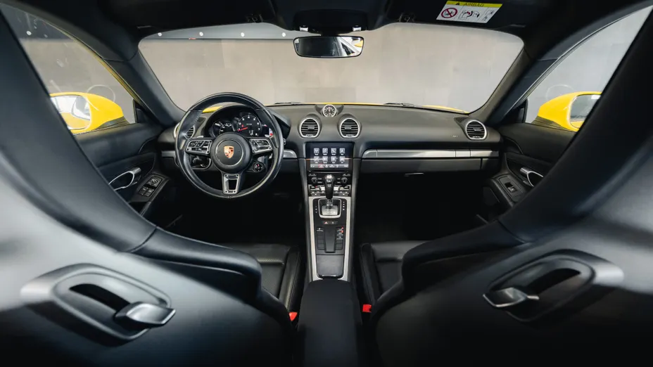 PORSCHE Cayman 718 Cayman GPF PDK