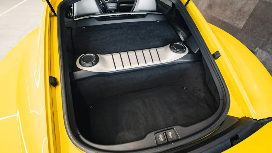 PORSCHE Cayman 718 Cayman GPF PDK