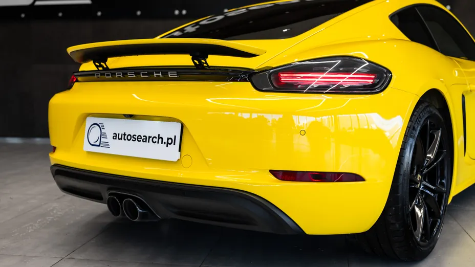 PORSCHE Cayman 718 Cayman GPF PDK