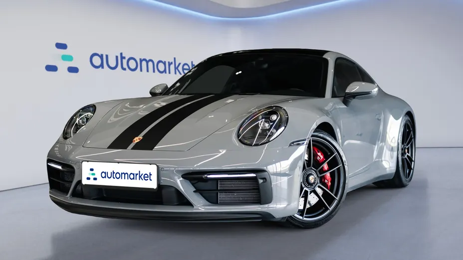 PORSCHE 911 911 Carrera 4 GTS