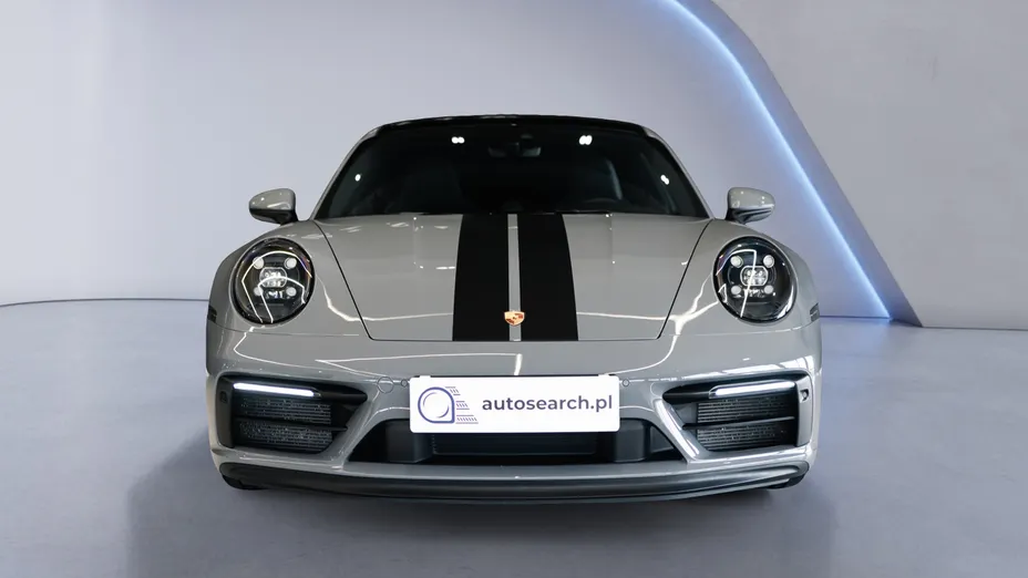 PORSCHE 911 911 Carrera 4 GTS