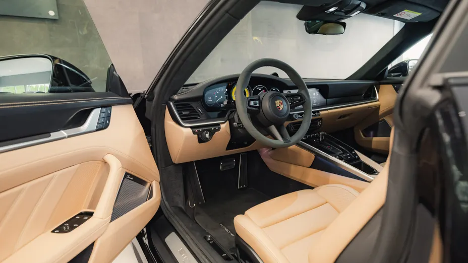 PORSCHE 911 911 Turbo S