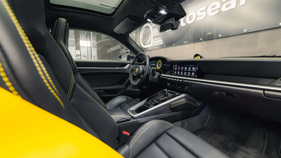 PORSCHE 911 911 Turbo S