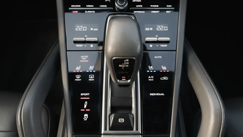 PORSCHE Cayenne Cayenne