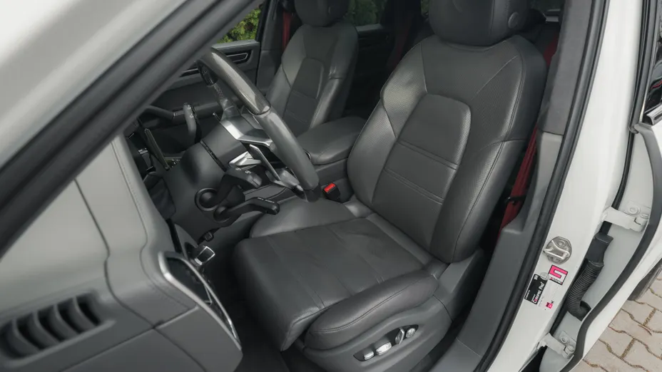 PORSCHE Cayenne Cayenne