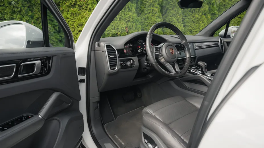 PORSCHE Cayenne Cayenne