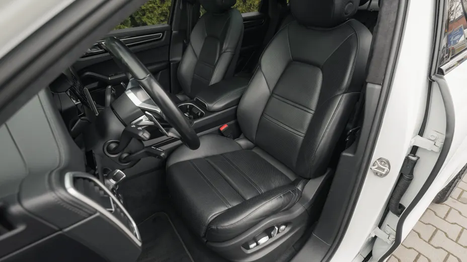 PORSCHE Cayenne Cayenne Coupe