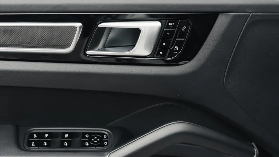 PORSCHE Cayenne Cayenne Coupe