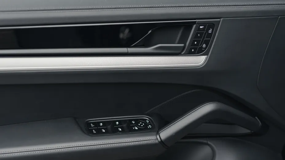 PORSCHE Cayenne Cayenne S