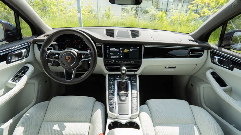 PORSCHE Macan Macan