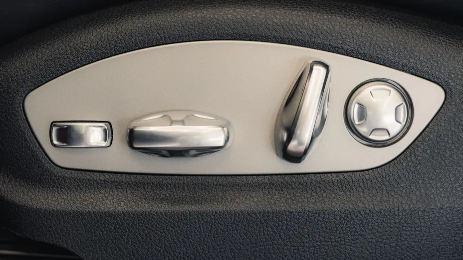 PORSCHE Macan Macan
