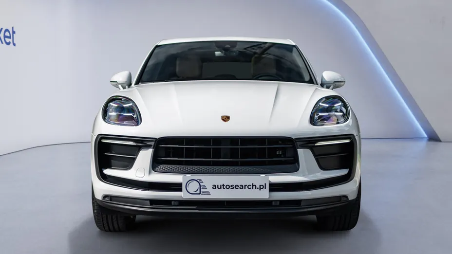PORSCHE Macan Macan