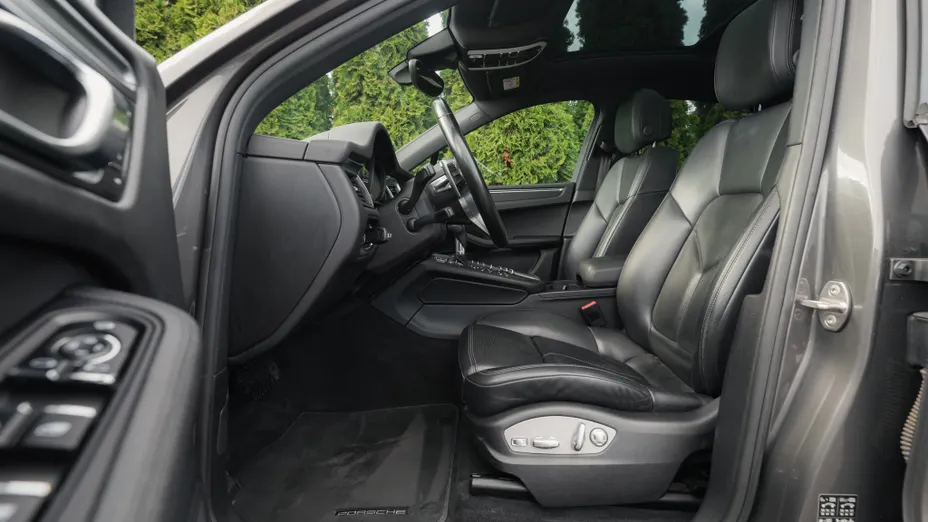 PORSCHE Macan Macan