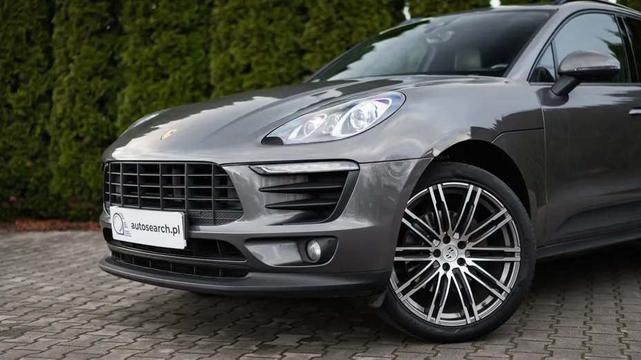 PORSCHE Macan Macan