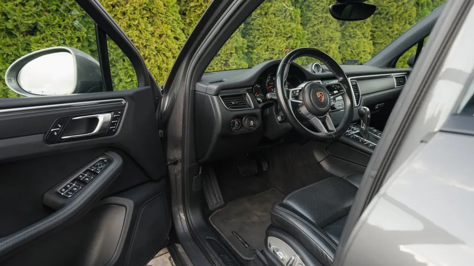 PORSCHE Macan Macan
